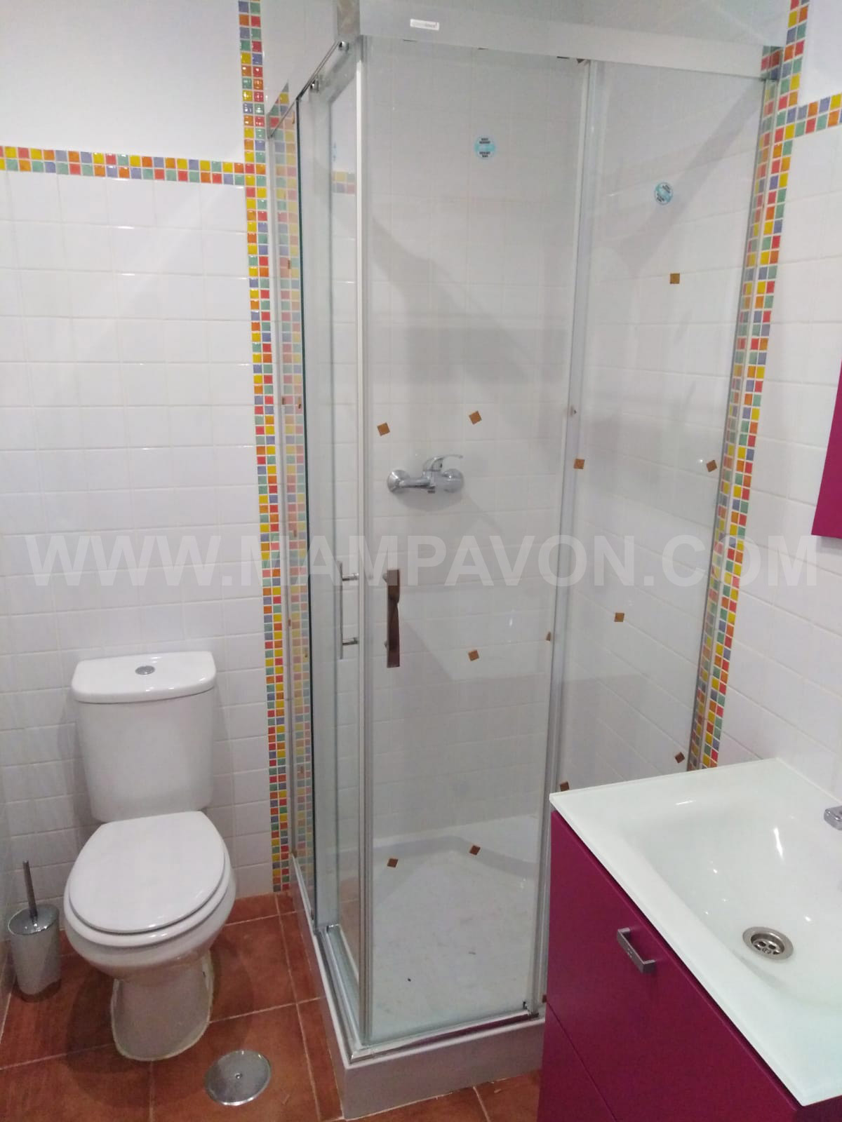 Mamparas de baño Baratas Sevilla - Aluminio y PVC Sevilla